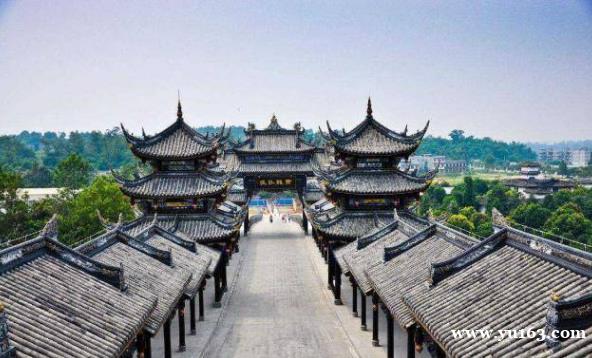 四川旅游只有九寨沟   这座古镇是100多部电影取景地   依然免门票 