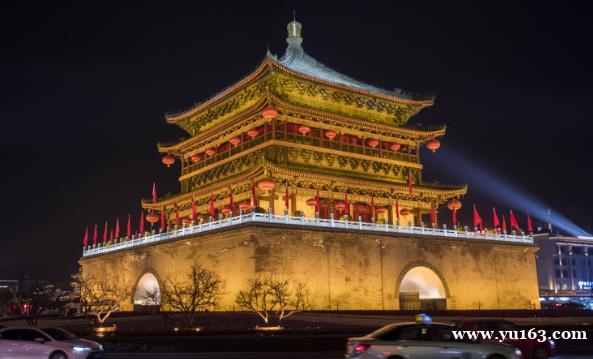 这里是中国最美钟楼   也是这座新一线大城的中心原点   旅游必打卡 