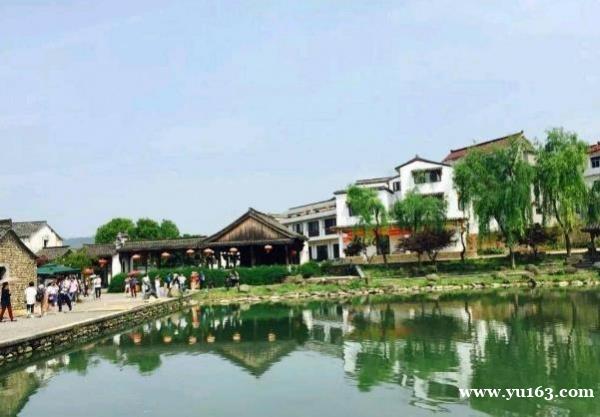 杭州一“委屈”古镇，是孙权故乡门票80元，却被冠上“假古镇”之名 