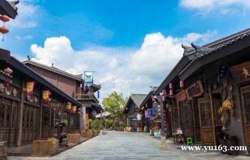 丹寨万达小镇 ，众多旅游爱好者夏日出游的最佳选择