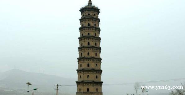 山西介休“最低调”的塔，就在龙凤河旁，知道的游客却不多 