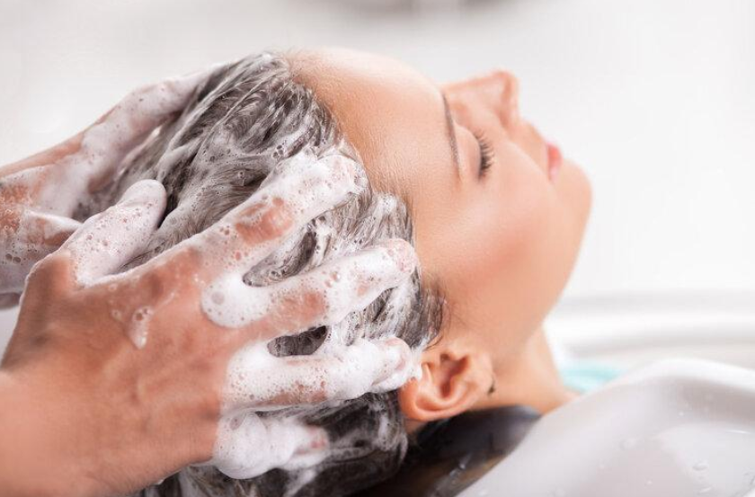 秀发需要多久洗一次好,夜里洗或是大白天洗,对你说正确答案