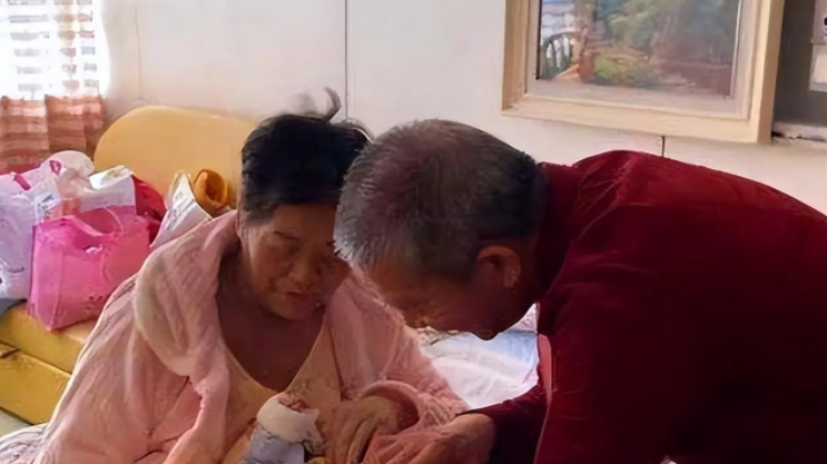 2019年山东省67岁大娘意外怀孕了,称自己不麻烦儿女,之后如何了